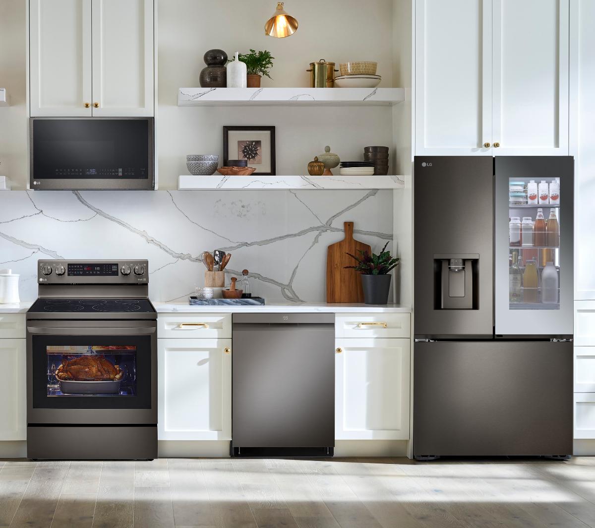 Thermador ranges, ovens, refrigeration and dishwashers in a Houston kitchen